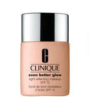 CLINIQUE - Even Better Glow SPF 15 - Fondotinta Illuminante SPF 15
