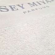 “ISSEY MIYAKE Telo bagno 68 x 140 cm
